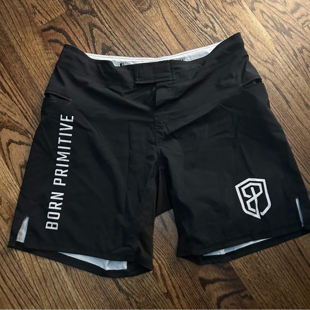 Born Primitive Men’s size XL shorts